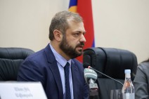 Պապոյանը հանդիպել է գործարարների և ներդրողների հետ