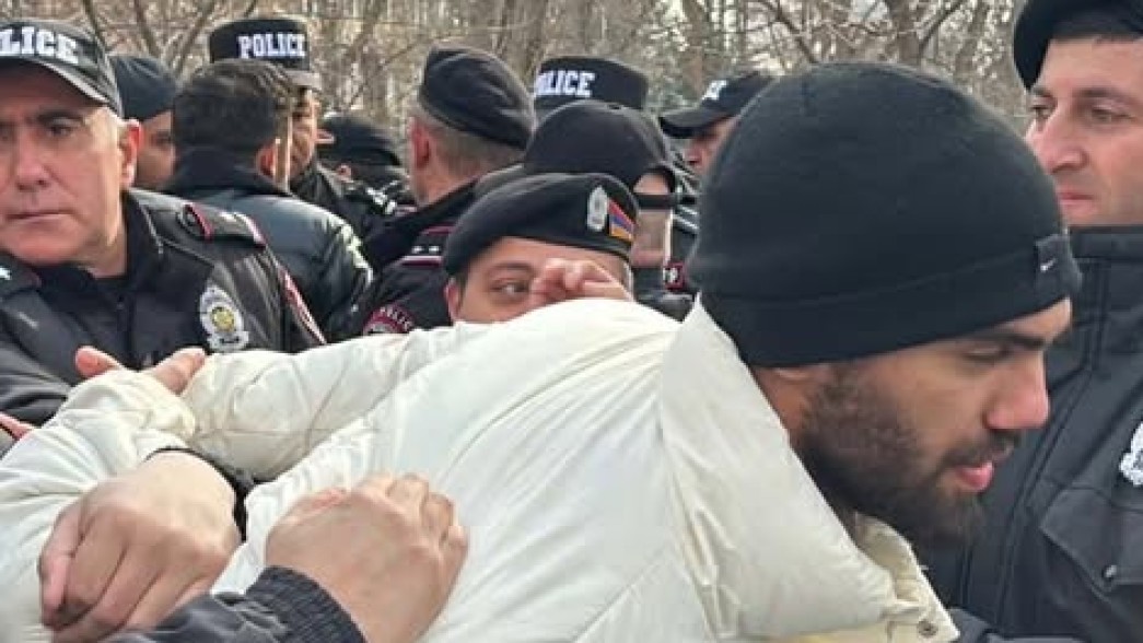 У здания посольства Ирана в Ереване задержаны 7 человек