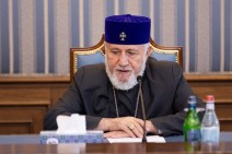 Распоряжение Верховного Патриарха не может быть предметом судебного контроля — ответ на заявление Геворга Сарояна