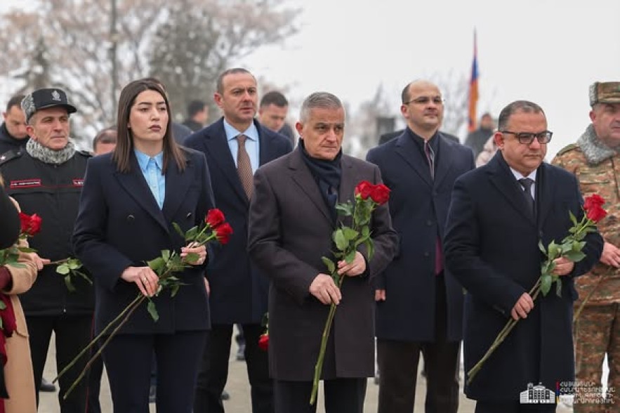 Հայրենիքի պաշտպանության համար զոհվածների հիշատակի օրվա կապակցությամբ ՆԳ նախարարն այցելել է «Եռաբլուր»