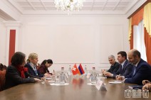 Тигран Абрамян обсудил с послом Швейцарии вопрос незаконно удерживаемых в бакинских тюрьмах армян