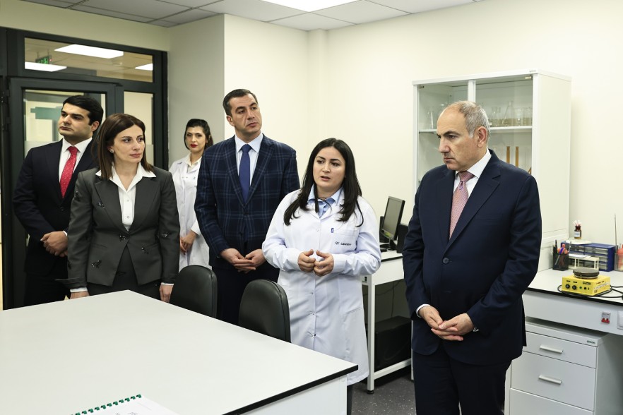 Փաշինյանը դեղերի և բժշկական տեխնոլոգիաների փորձագիտական կենտրոնում էր