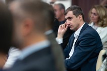Несколько дней назад один из бывших министров был приговорён к 4,5 годам лишения свободы и сразу же освобождён от наказания в связи с применением амнистии — Аракелян