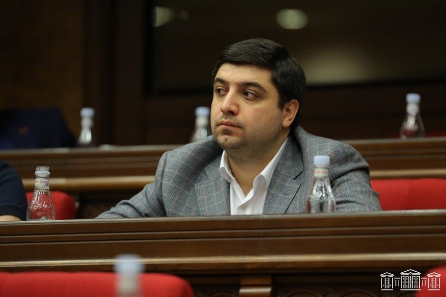 ՔՊ-ական Հակոբյանը հրաժարվում է մանդատից