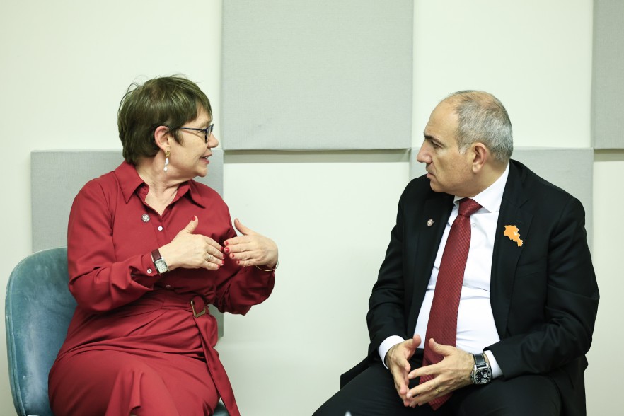 Փաշինյանը ՎԶԵԲ նախագահի հետ է հանդիպել