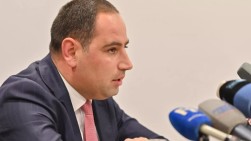 Министр территориального управления и инфраструктур находится в Стамбуле