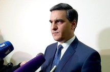 Арман Татоян на заседании Высшего духовного совета представил доклад о международной защите прав Армянской Церкви