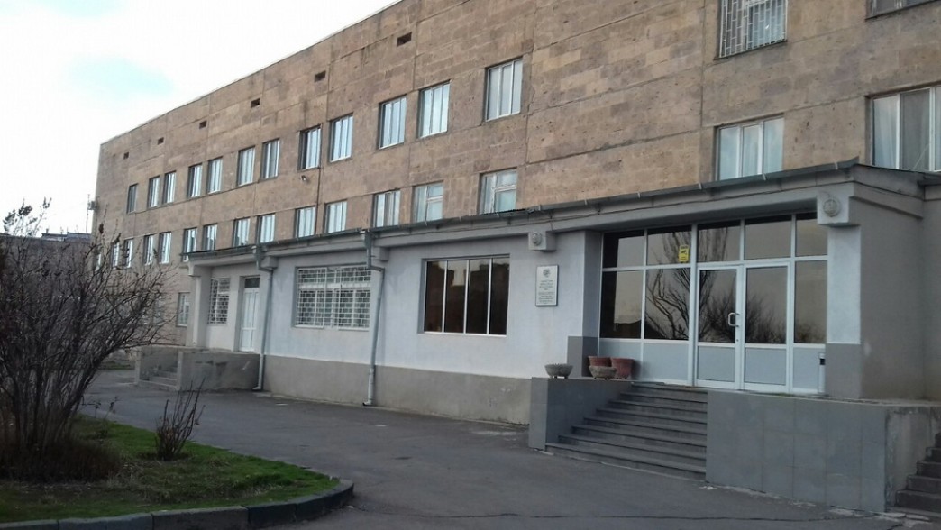 Դանակահարել են Աբովյանի ծննդատան նախկին տնօրենին