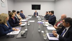 ԱԽ քարտուղար Արմեն Գրիգորյանը Երևանում պատասխանել է ադրբեջանցիների հարցերին
