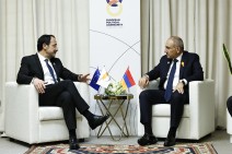 Փաշինյանը Կիպրոսի նախագահի հետ «Խաղաղության խաչմերուկ»-ն ու TRIPP-ն է քննարկել