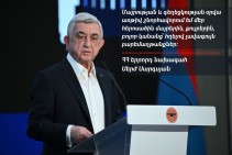Serzh Sargsyan congratulates mothers of heroes on the occasion of Motherhood and Beauty Day