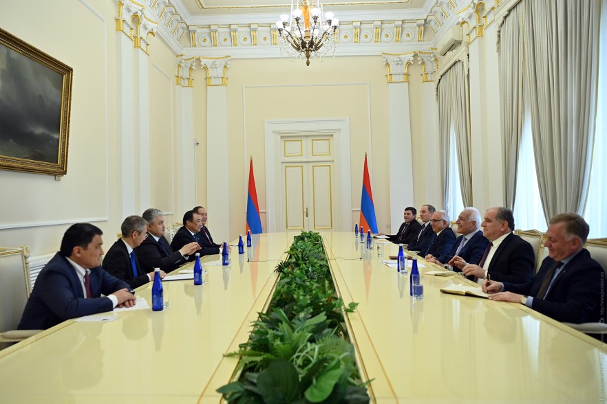 Խաչատուրյանը Ղազախստանի արտգործնախարարի հետ տարածաշրջանային զարգացումներն է քննարկել