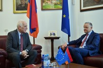 Վահագն Խաչատուրյանն այցի է գնացել ԵՄ դեսպանին
