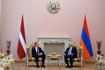Լատվիայի նախագահը երախտագիտություն է հայտնել, որ Հայաստանն Ուկրաինային մարդասիրական աջակցություն է ցուցաբերում
