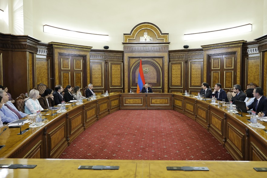 «Ֆիզիկական անձանց եկամուտների հայտարարագրման գործարկմամբ ներդնել ՀԿ-ներին, ԶԼՄ-ներին և կուսակցություններին սոցիալական հատկացումների համակարգ». Կառավարությունում խորհրդակցություն էր