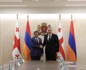 Министры обороны Армении и Грузии обсудили вопросы двустороннего сотрудничества в сфере обороны