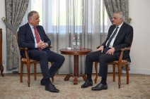 Вице-премьер Мгер Григорян принял посла Василиса Марагоса