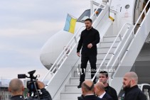 Зеленский прибыл в Ереван