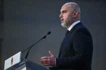 Մենք ժեխ չենք, մենք խեժ ենք` հույսի, սիրո, հավատի և պատվի թանձրուք. Արմեն Աշոտյանը կոչ է անում «գնանք, որ գնան»