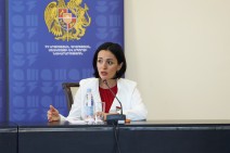 «Дело не в том, что один вариант правильный, а другой — неправильный»: что заявила Жанна Андреасян о возможном ограничении доступа детей до 16 лет к соцсетям