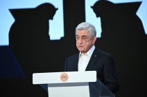 Армия – это не предвыборная декорация, а порождение нашего народа, его гордость, достойное дитя, но сегодня, к сожалению, покинутое дитя — Серж Саргсян