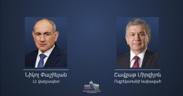 Президент Узбекистана направил поздравительное послание Николу Пашиняну