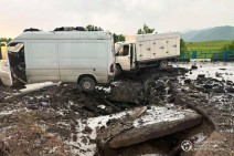 Խուդաթյանն այցելել է Երևան-Սևան ճանապարհի կայծակից փլուզված կամրջի հատված (Տեսանյութ)