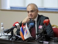 Члены «Гражданского договора» больше всего боятся правды: Левон Зурабян