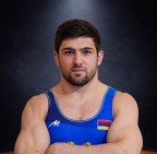 Айк Хлоян победил олимпийского чемпиона Мусу Евлоева (видео)