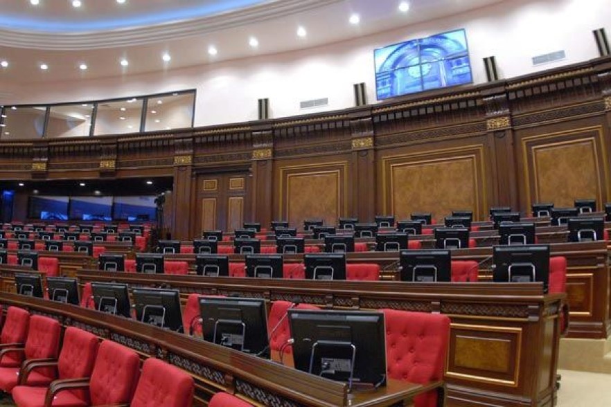 Во фракции «Гражданский договор» Владимира Варданяна заменит Лусине Акмакчян