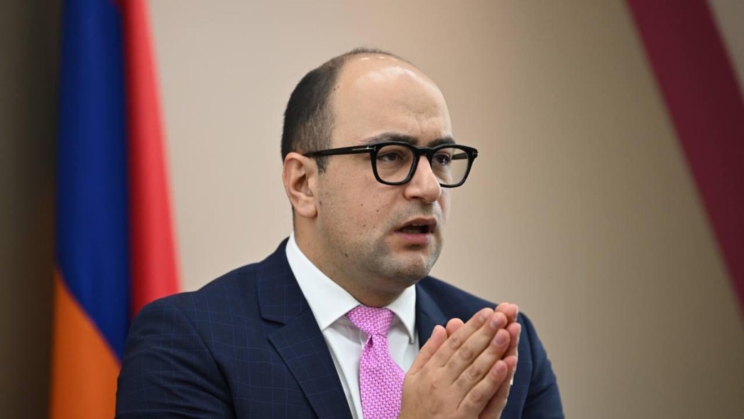 The Civil Contract voted “abstain” on the question “Azerbaijan should not interfere in the internal affairs of Armenia:” Hayk Mamijanyan provides details (video)