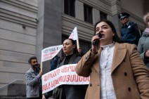 «Активировать Московский механизм ОБСЕ для срочной защиты прав армян, удерживаемых в заложниках и подвергаемых пыткам в Азербайджане»: арцахцы провели акцию у МИД