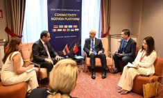 Armenian and Turkish transport ministers hold meeting