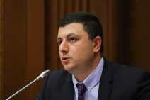 Мало того, что их не привлекли к ответственности за поражение, они еще чем-то хвастаются — Абрамян