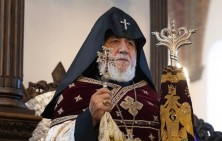Католикос призвал политические силы воздержаться от языка ненависти и проявить ответственность