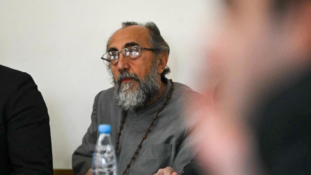 Архиепископу Микаелу разрешено участвовать в богослужениях, но проводить их — нет