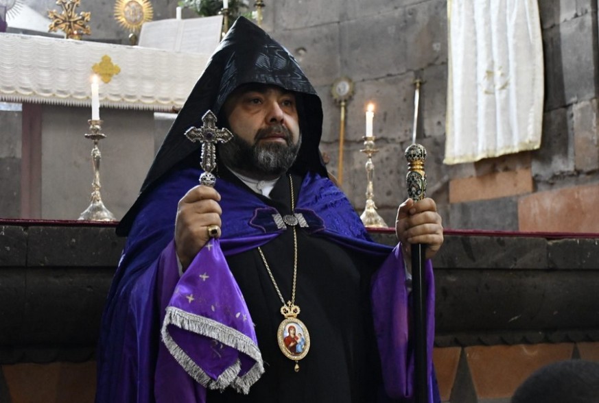«Արագածոտնի թեմի քահանայից դասը բացառիկ նվիրումի և բացառիկ քաջության օրինակ տվեց մեզ, երբ մեր եկեղեցին գտնվում էր դժվարին կացության մեջ». Թեմի առաջնորդ Գերաշնորհ Տեր Մկրտիչ եպիսկոպոս Պռոշյան (Տեսանյութ)