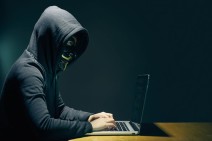 Не принимайте и не передавайте денежные средства через подозрительных лиц и организации (видео)