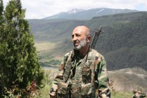 «Народ давно понял, кто вы: вы превратили нашу страну в поле для игры, сами забиваете нам голы, а вратаря у нас нет, да ещё и ваш тренер турок» — Ашот Минасян партии «Гражданский договор»
