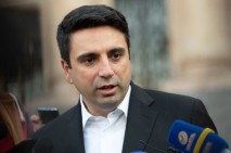 Ален Симонян: во время блокады Карабаха имела место торговля между арцахцами и азербайджанцами — продавали коньяк, брали деньги