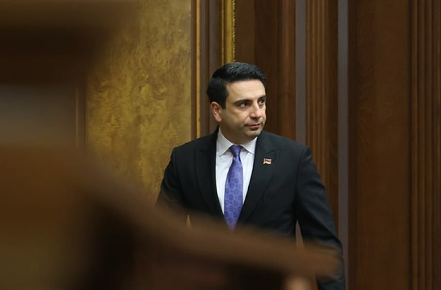 «Ժողովու՛րդ, վերջացել եք, սպառվել եք». Ալեն Սիմոնյանը վստահ է՝ ընդդիմությունը պարտվելու է 2026-ի ընտրություններում (Տեսանյութ)