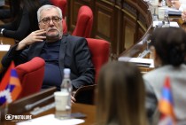 «Мой сын — очень высококлассный парень։ если бы у вас были такие знания, вы бы тоже не служили» — Андраник Кочарян