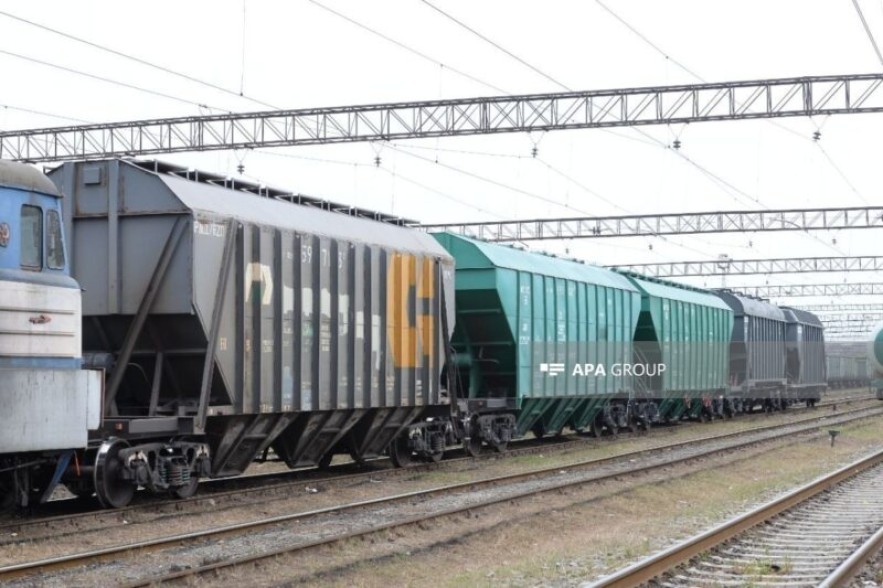 Grain and fertilizer expected to be transported from Azerbaijan to Armenia in transit today