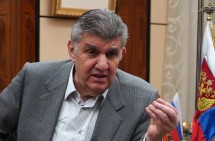 Почему Ара Абрамяну не разрешили въезд в Армению? Председатель Союза армян России поясняет