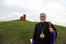 Восстановление независимости Арцаха — неотъемлемая часть святого дела нашего народа: Католикос Арам I