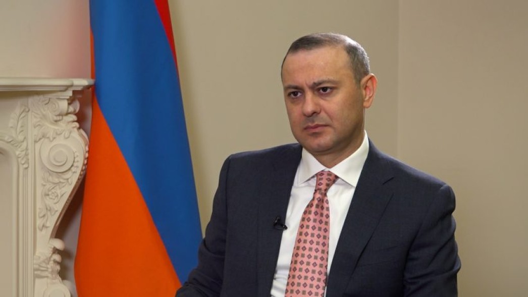 Секретарь Совета безопасности Армении отправится в Москву