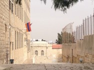 Երուսաղեմի հայկական թաղամասի մոտ հրթիռի բեկոր է ընկել