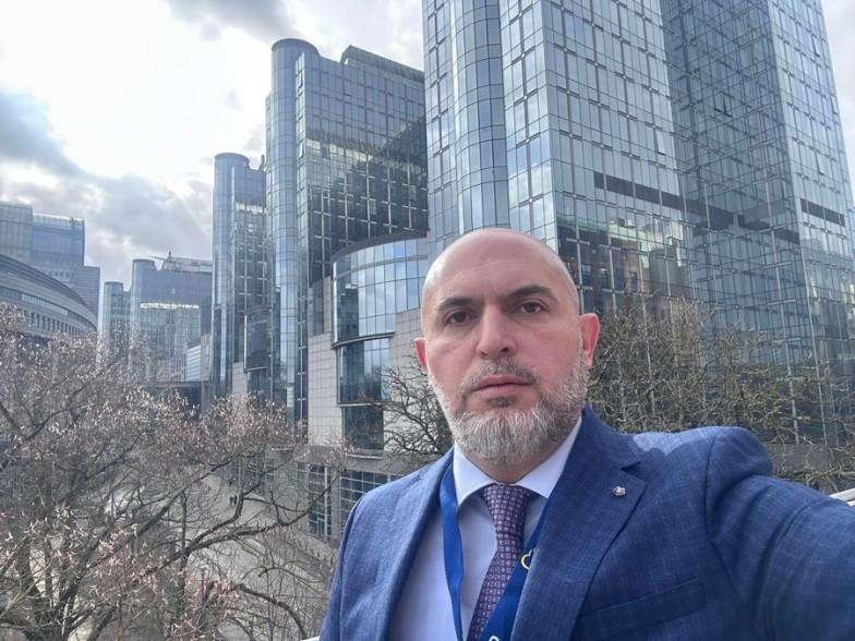 “Macron knows he is lying…” – Armen Ashotyan