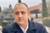 «Армянское общество боится одного — взаимодействия с азербайджанцами под руководством Никола» — Акопян