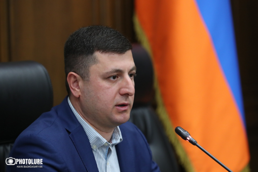 “Freedom to Ashot Minasyan, Vahagn Chakhalyan, and all political prisoners” – Abrahamyan visits those subjected to political persecution